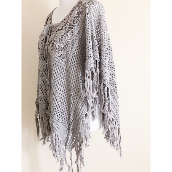 🎉HP🎉Boho Lace Up Tassel Fringe Poncho - Picture 6 of 8